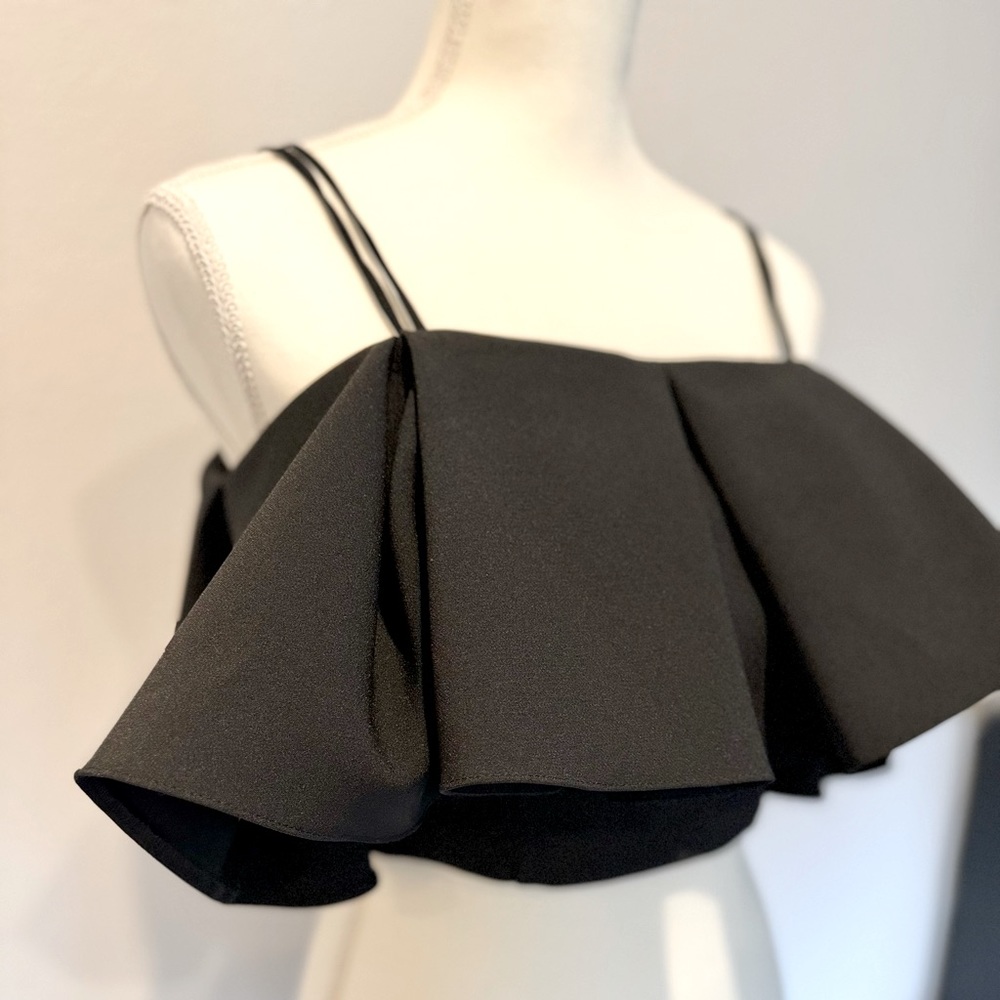 Cropped tiered top